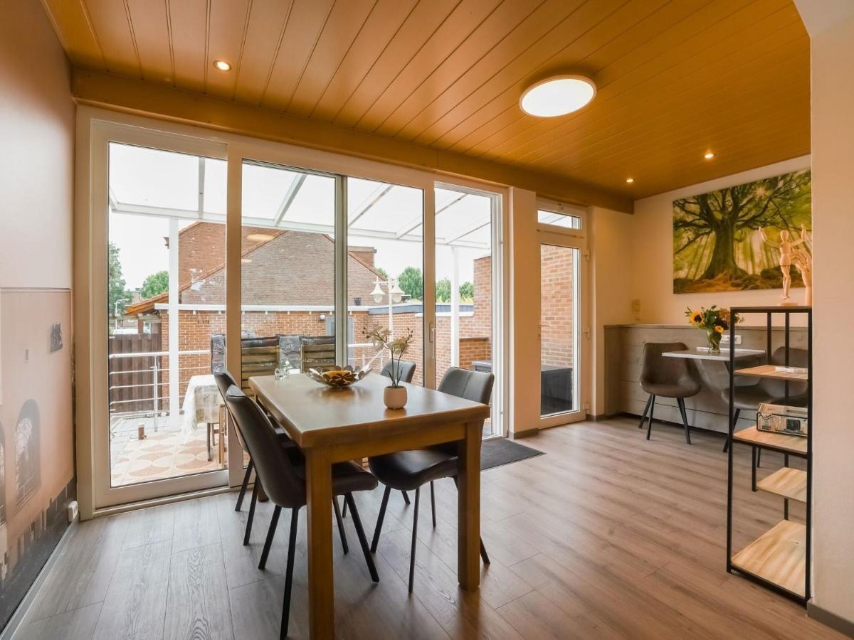 Terraced House In Kerkrade With A Garden Villa ภายนอก รูปภาพ