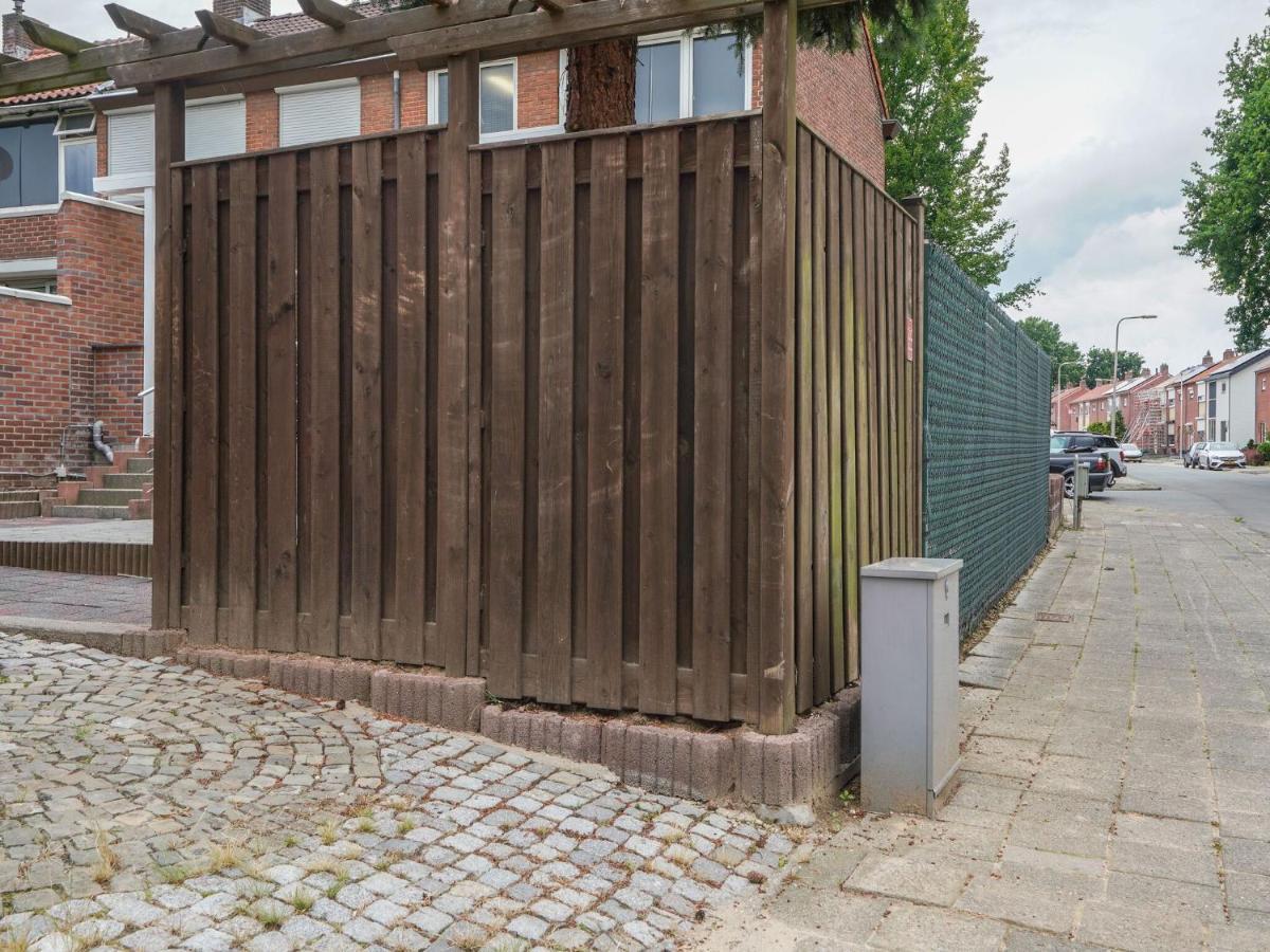 Terraced House In Kerkrade With A Garden Villa ภายนอก รูปภาพ
